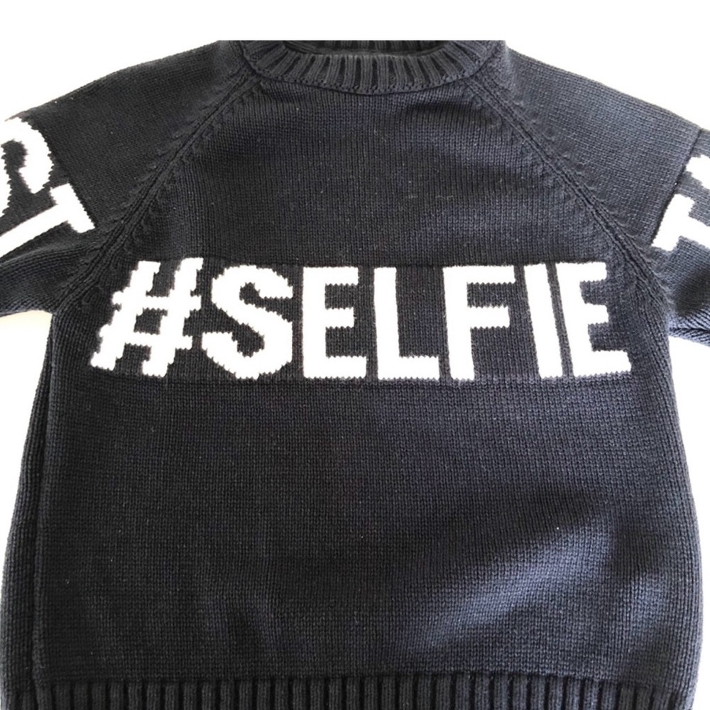 #SELFIE Sweater